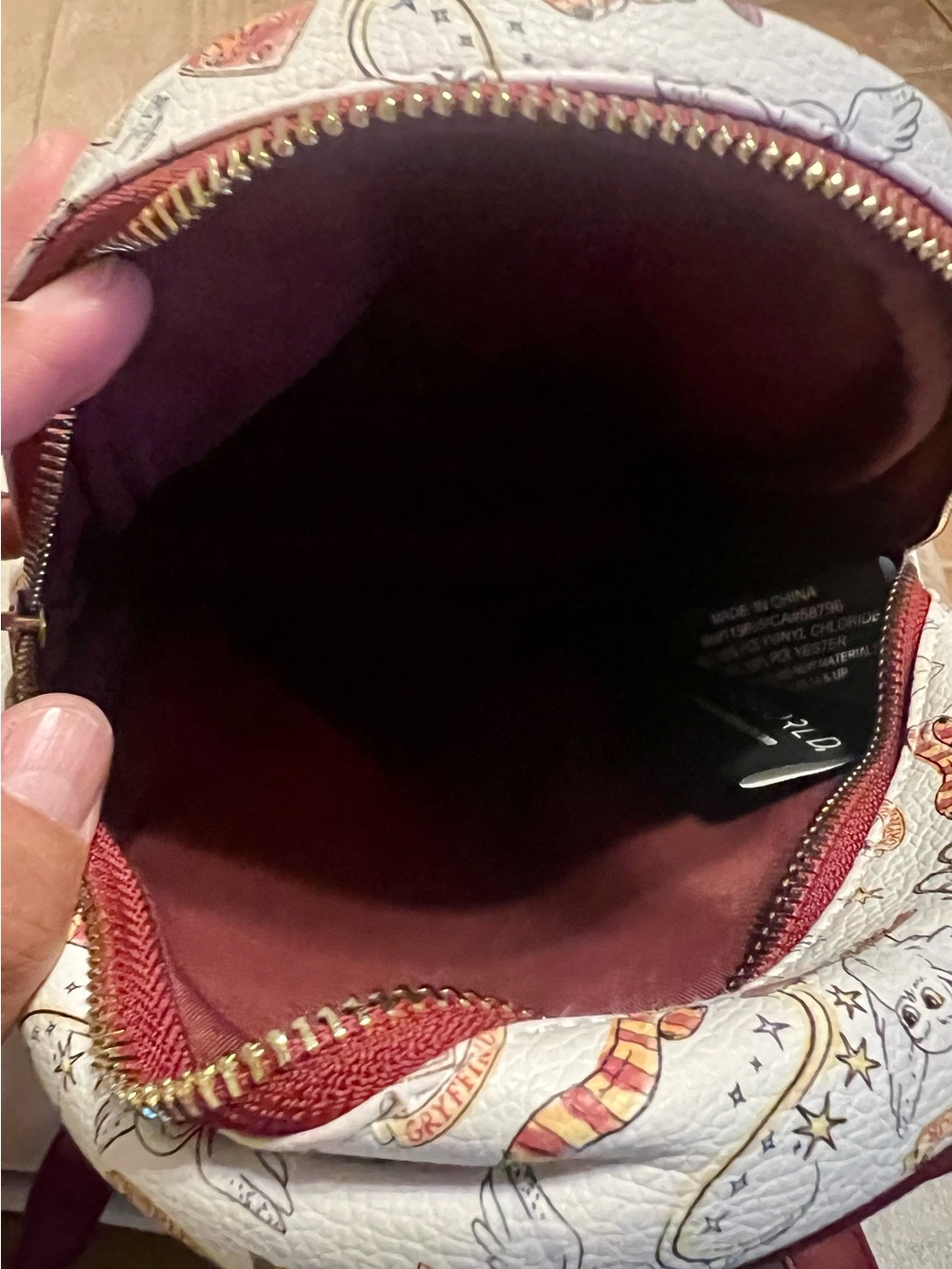 Harry Potter Gryffindor Mini Backpack Hogwarts Crest Front Zip Pocket - Picture 6 of 6